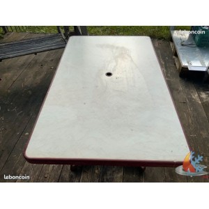 /16626-35108-thickbox/table-terrasse-4-personne-l110x70xh70.jpg
